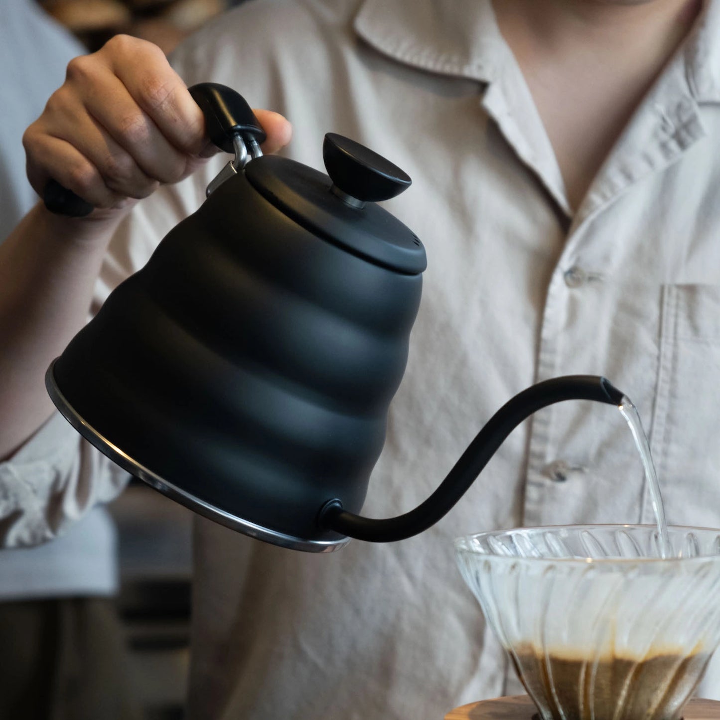 Hario Black Buono Kettle Environment