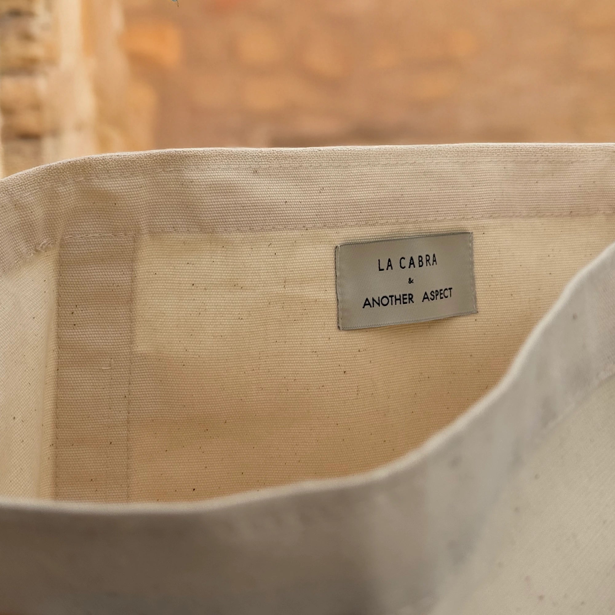 Tote bag La Cabra Detail of tag